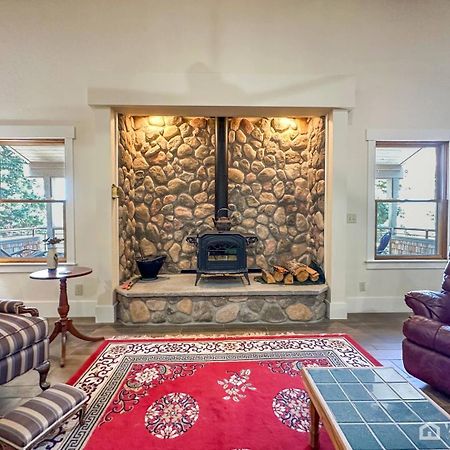 Summit Pines Hideaway - Amazing Mountain Views! Villa Duck Creek Village Exterior photo